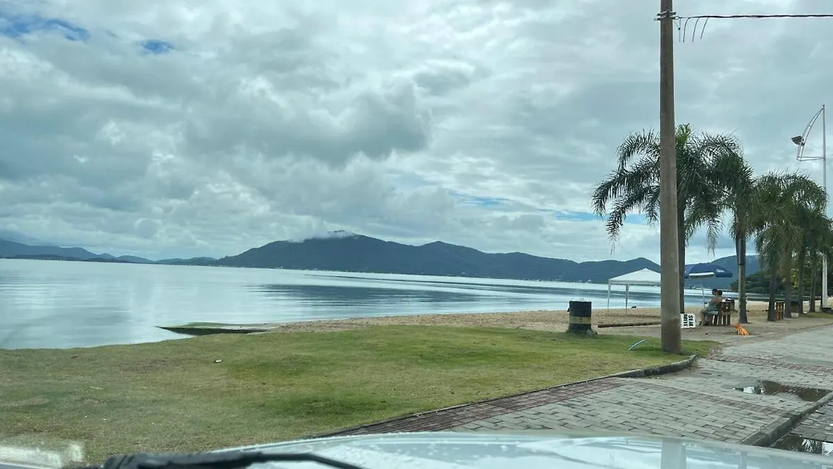 Chale Charmoso Na Praia De Fora Sc